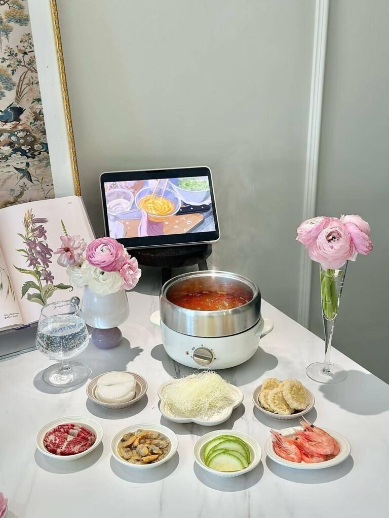 mini electric hot pot